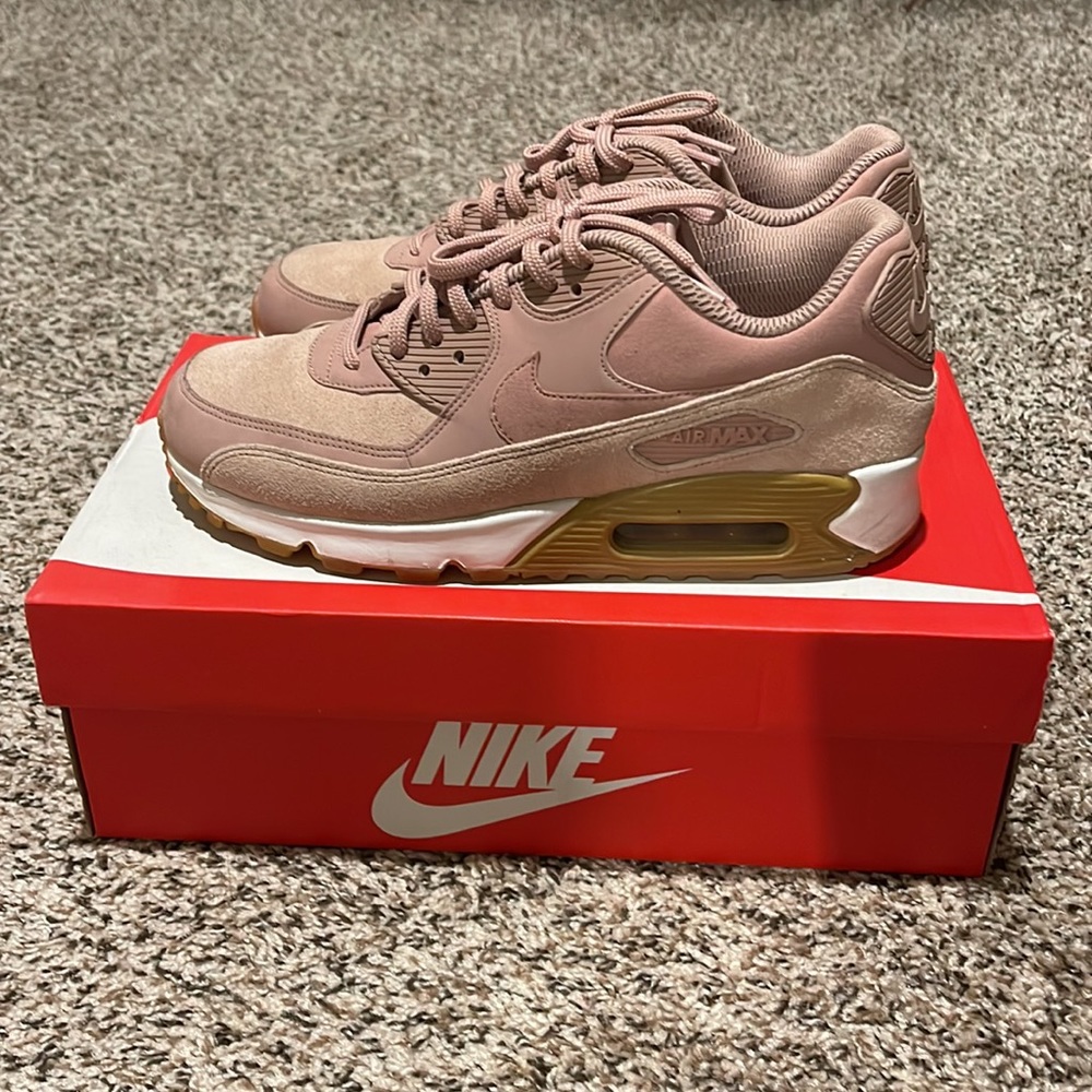 Women’s Air Max 90 SE ‘Particle Pink’